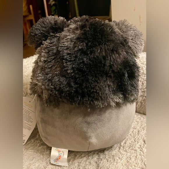 NWT ULTRA RARE Wallis Bigfoot with Sunglasses Squishmallow - 8 inches - Picture 5 of 8